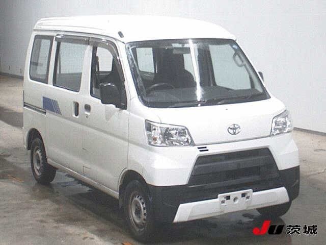 2246 Toyota Pixis van S331M 2018 г. (JU Ibaraki)